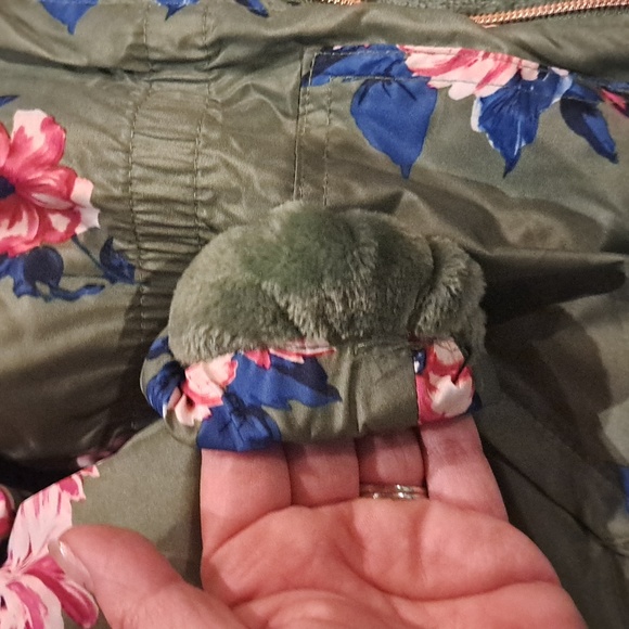 Floral jacket - Picture 3 of 3